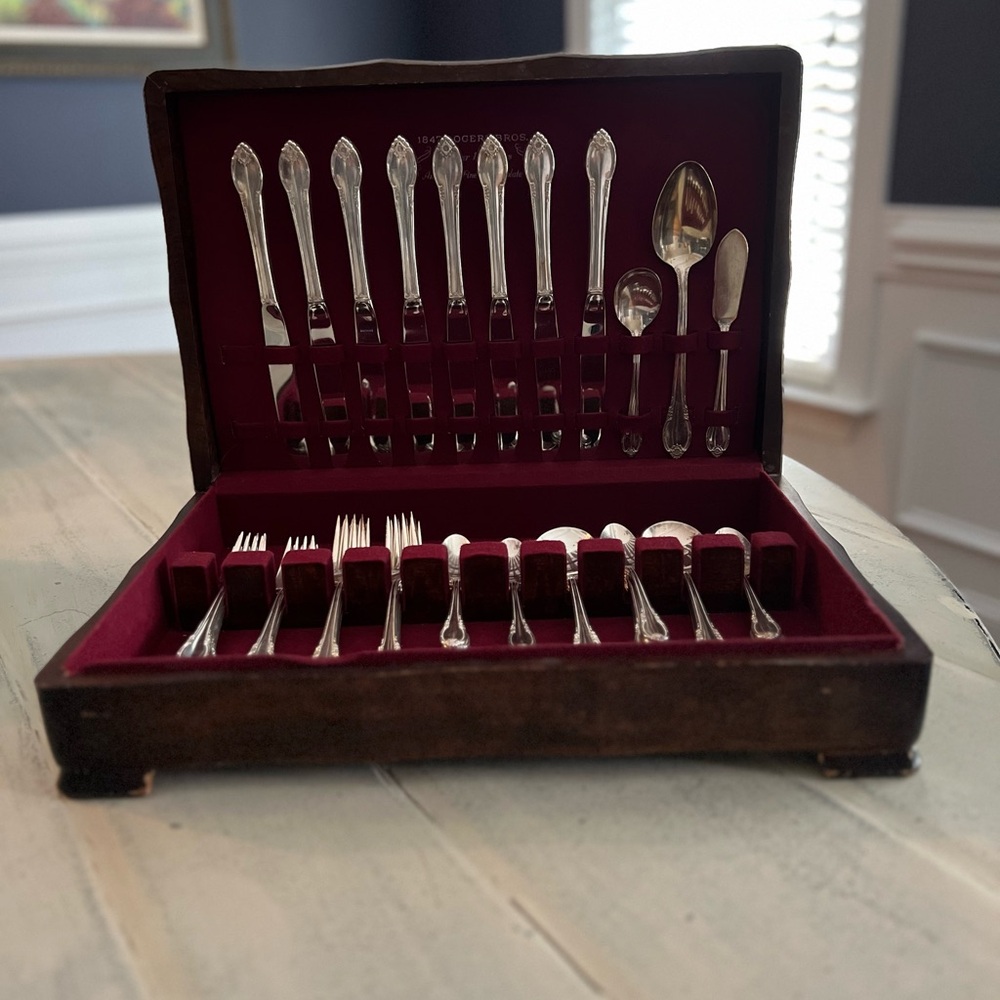 1847 Rogers Bros. Silverware Set in Original Case
